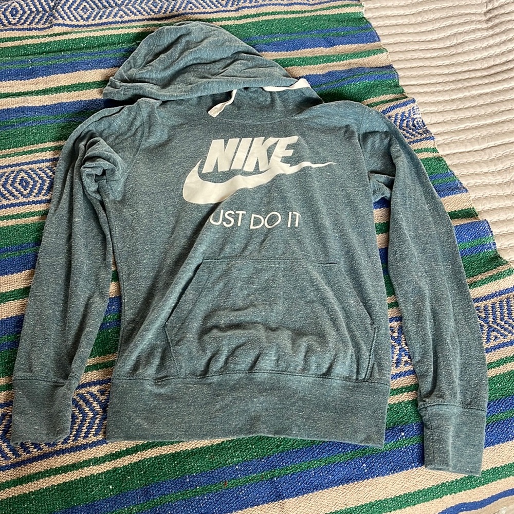 Nike sweatshirt